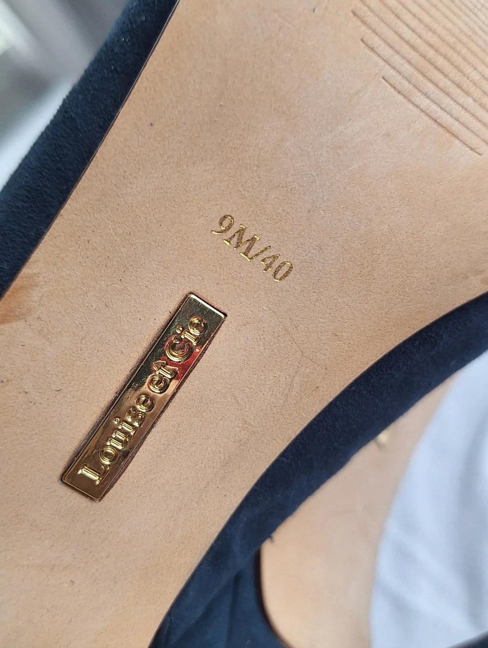 Louise et Cie Navy Suede Heels Size 9 Mary Jane Strap Open Toe Pumps - Picture 6 of 6
